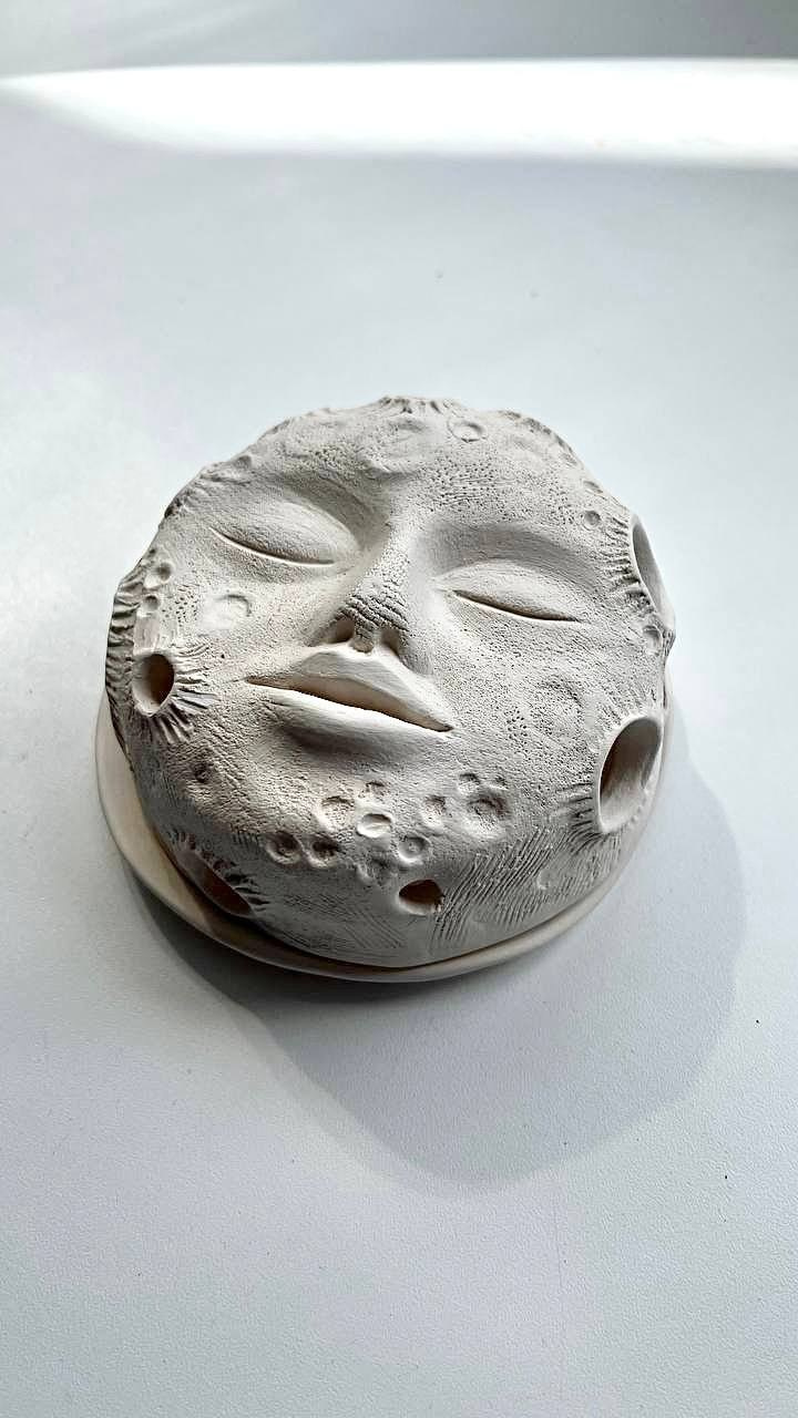 авторскаякерамика керамика мастеркласс гончарныйдворнижний тагил гончарныйдвор гончарка мастеркерамист мастерскаякерамики керамикааленыкосиновой лепкаизглины фотографкерамист кружевотагил колоколтагил гончарнаяшколаколокол подсвечникизглины тарелкаизглины чайныйнабор пуэр подставкаподфото магнит лошадкамагнит подставкаподблаговония