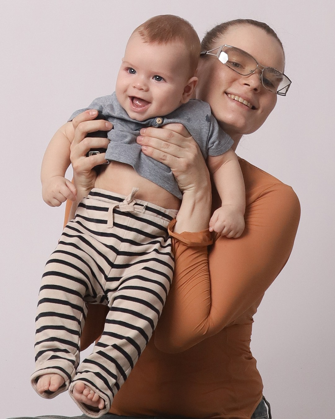 Белый (в цвете) на Ленинградской 29. Self-portrait studio in Samara