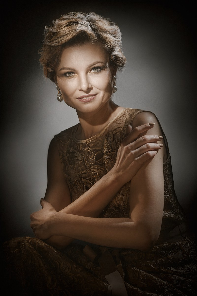 Актёрское портфолио. Женский и мужской портрет в студии.