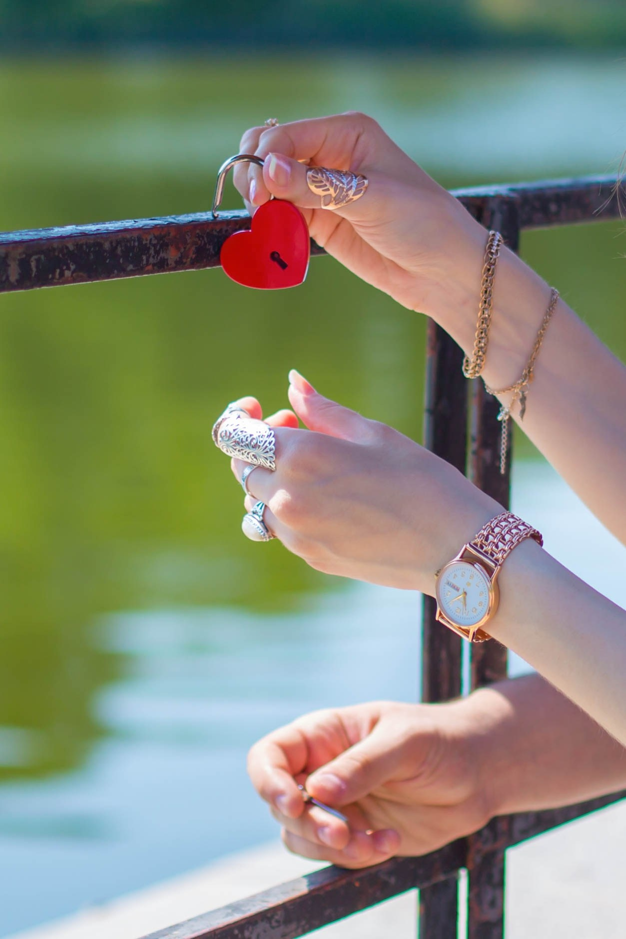 Как вешать замоцек перед свадьбой, подробно здесь...