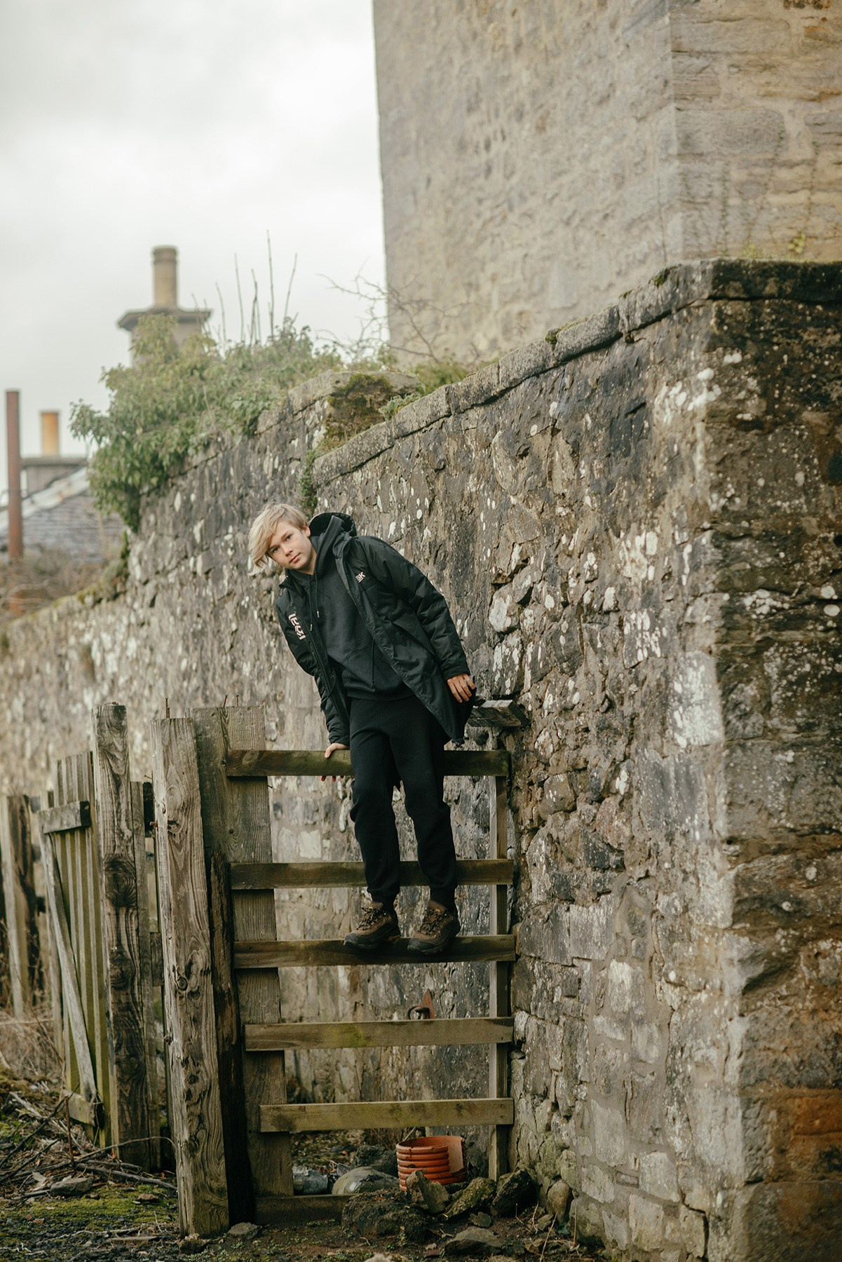 family photo shoot in Scotland, photo shoot at the castle