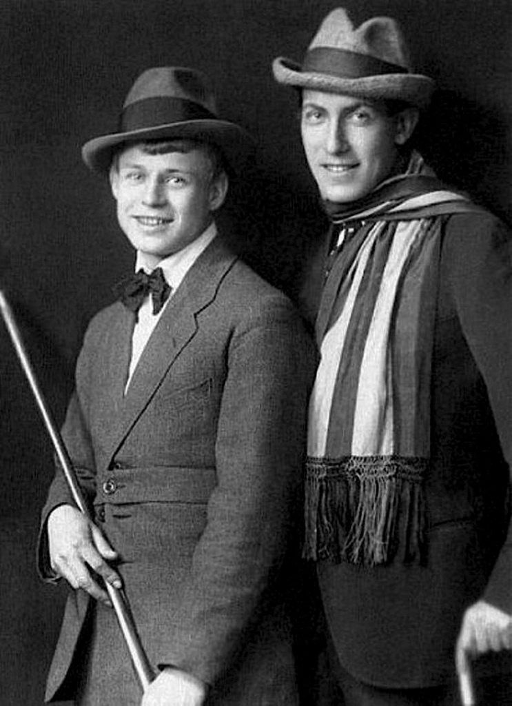 Фотография. Сергей Есенин и Анатолий Мариенгоф. 1921 год
