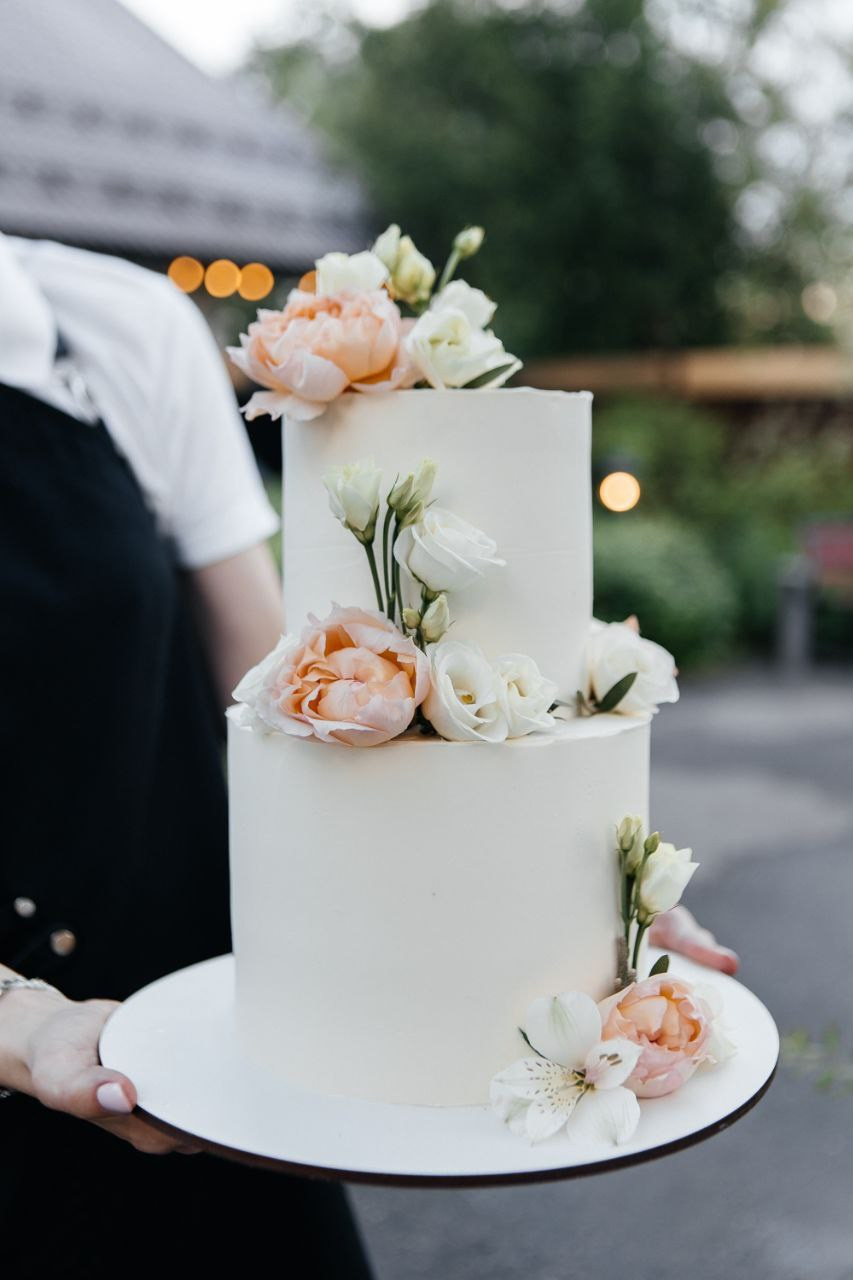 Торт Григорьева. Подрядчики и друзья сети свадебных площадок House for wedding