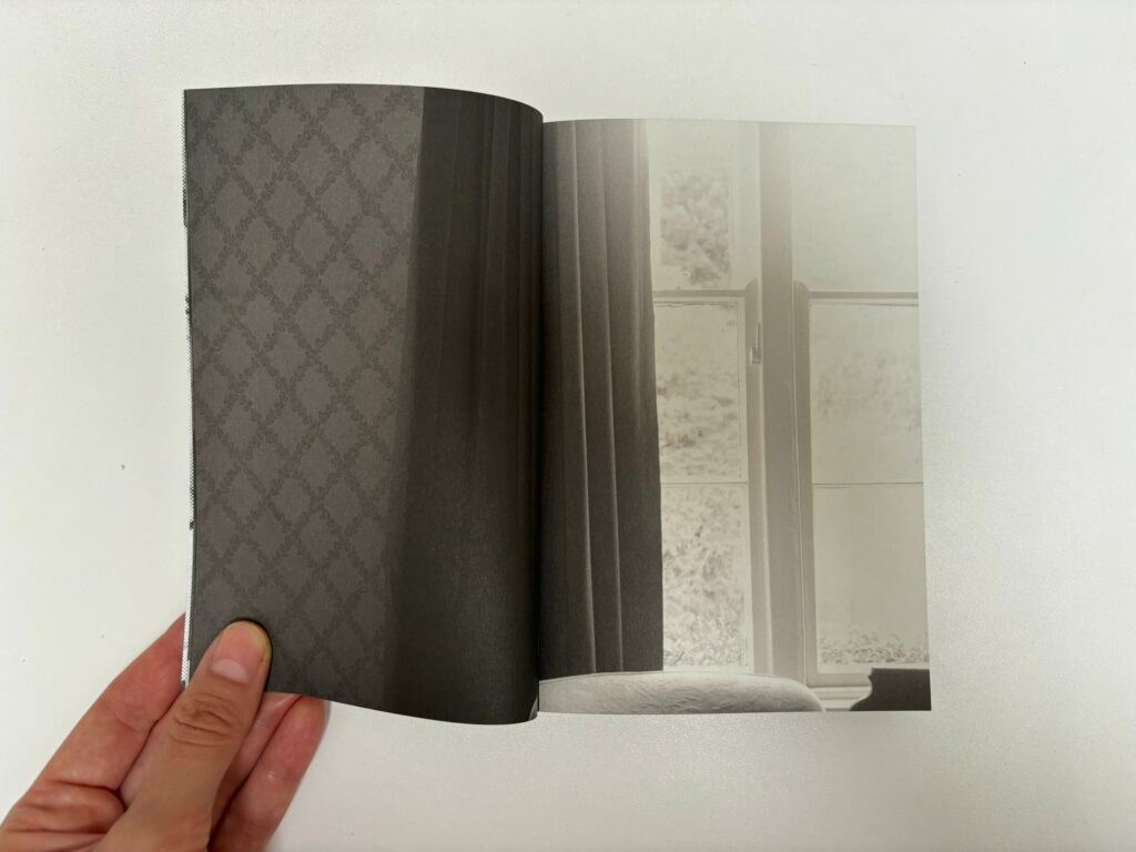 Книга Ройсин Уайт (Róisín White) «Lay Her Down Upon Her Back». Private image