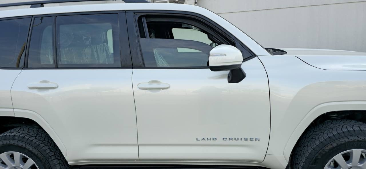 Armored car. Skyden Cars