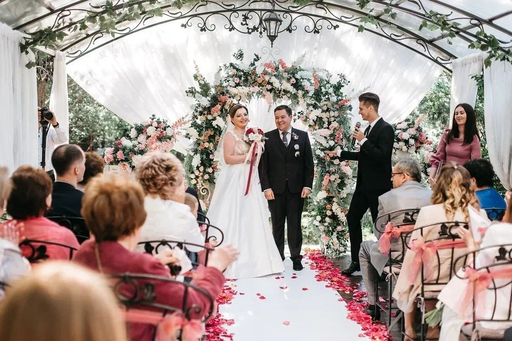 Ведущий Ляпин. Подрядчики и друзья сети свадебных площадок House for wedding