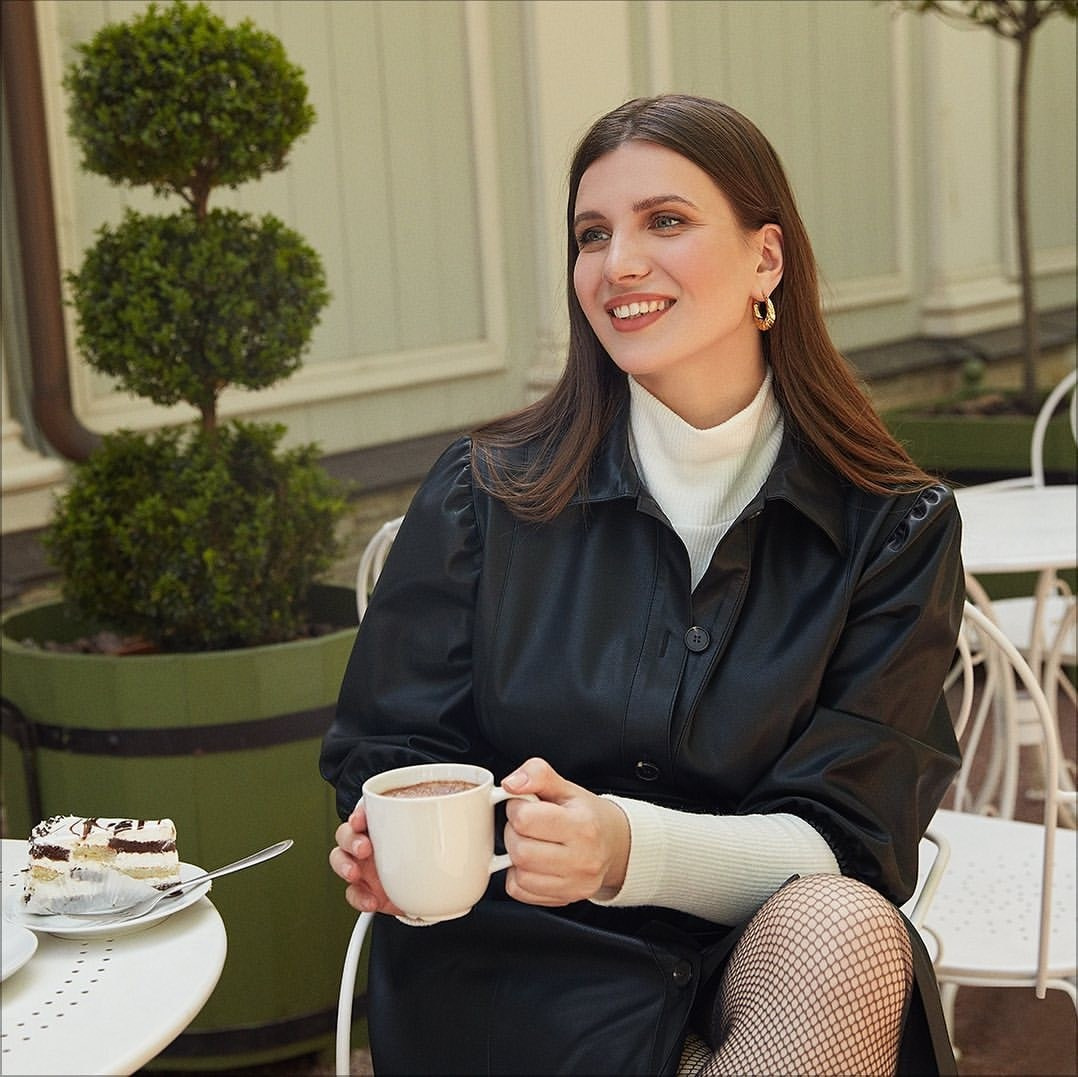 Модель Полина Новосибирск. Коммерческий фотограф для маркетплейсов Wildberries и Ozon в Новосибирске — фото и видео для брендов