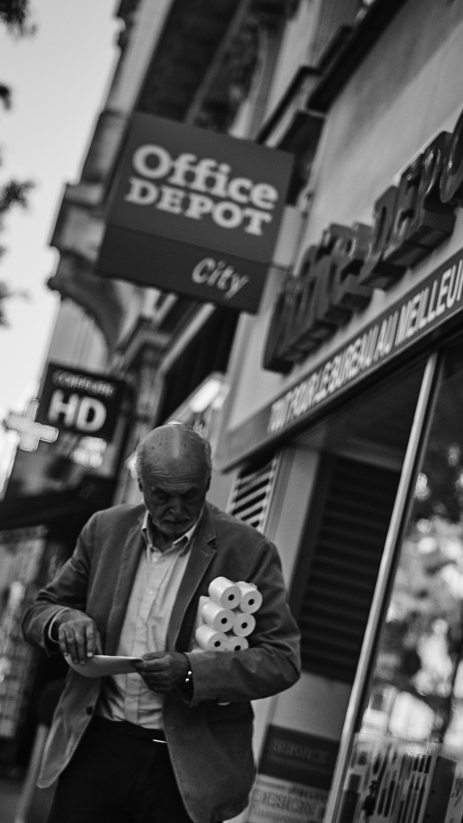 Paris: Download Error