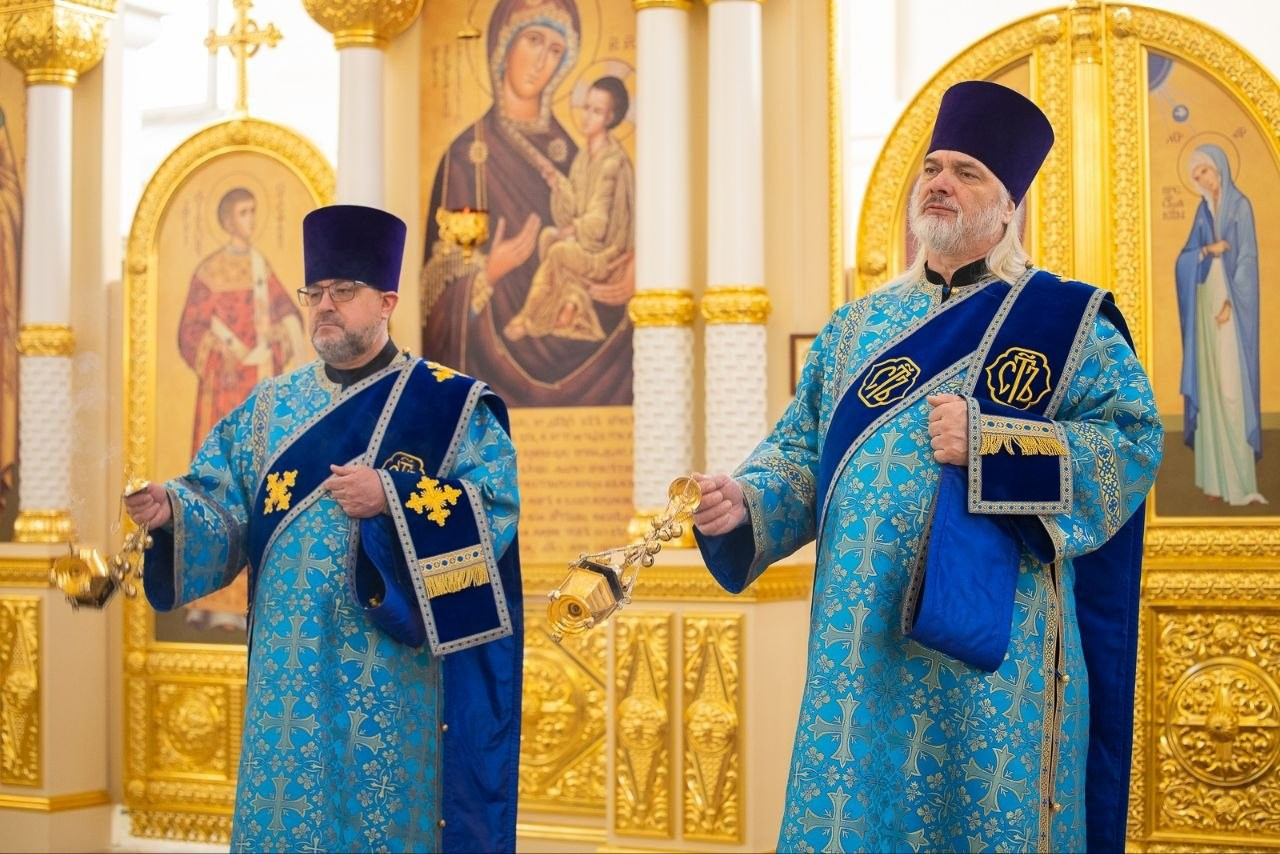 Благочинный Северо-западного округа храма принял участие в Архиерейском Богослужении В Николо-Тихвинском Соборном храме Г. САРАТОВА. Саратовское Северо-Западное благочиние