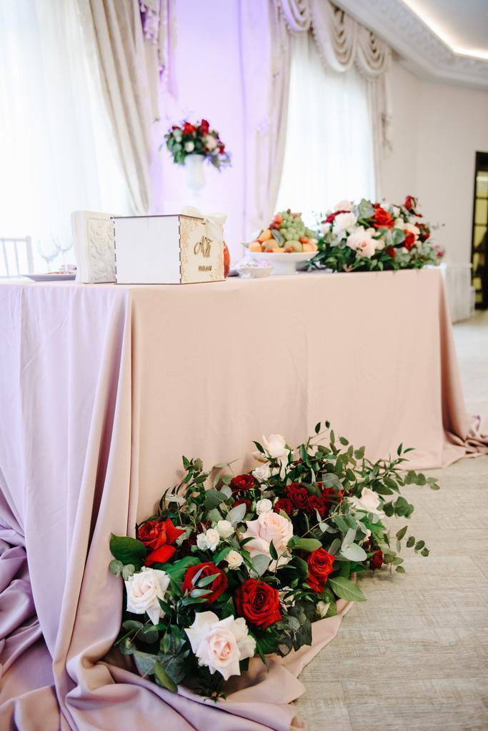 Флористика на свадьбу. Банкетный комплекс и свадебное агенство "Александр Грин"