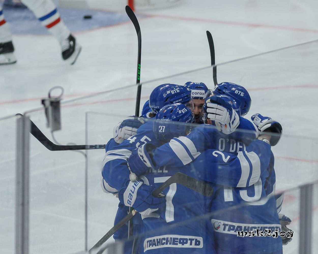 Фоторепортаж. КХЛ. «Динамо» (Москва) — СКА (Санкт-Петербург). Михаил Тоцкий портретный и репортажный фотограф в Москве