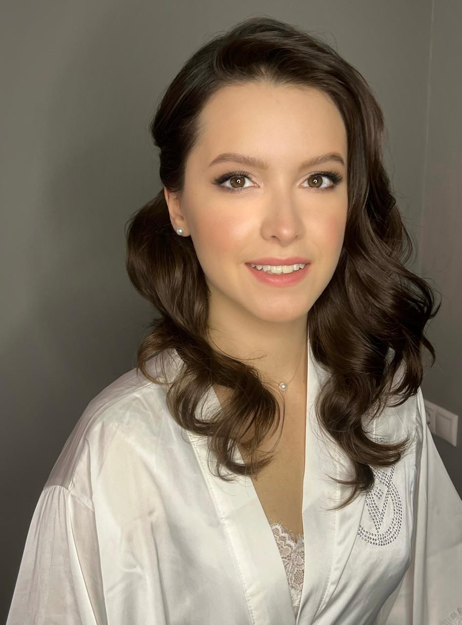 Стилист Анна Сад. Подрядчики и друзья сети свадебных площадок House for wedding