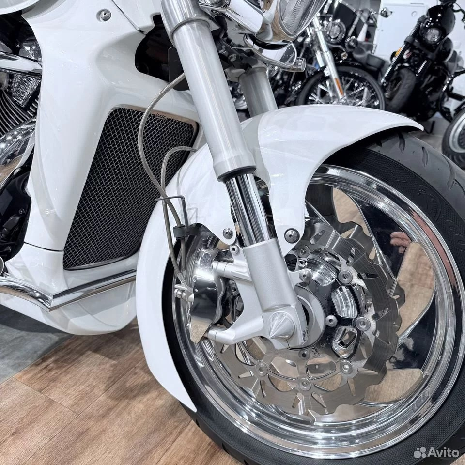 2007 SUZUКI М109R Whitе Hunter. Hello Davidson, Москва. Только хорошие мотоциклы…