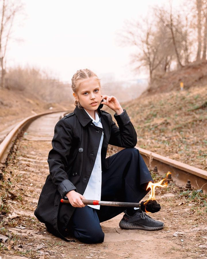 «Ваши дети дома?». Модель подросток Кристина Шэр в Москве