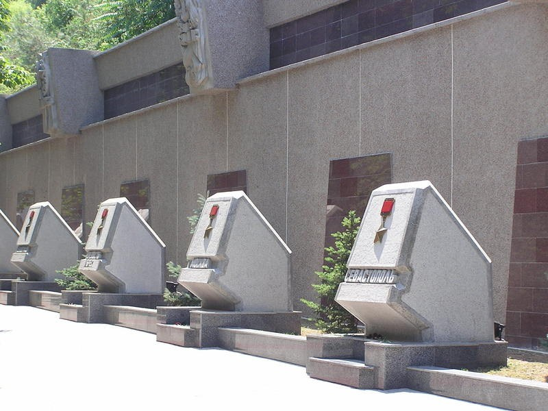 Музеи Севастополя, что посмотреть в Севастополе, экскурсии по Севастополю. Профессиональная фотосъемка в Крыму. Натуральные эмоции и живые кадры. Забронируйте дату прямо сейчас!