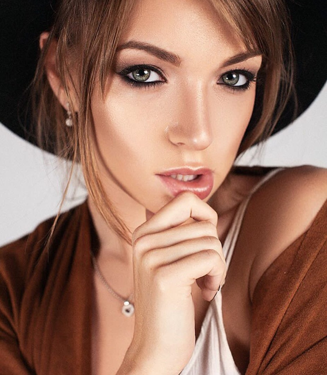 Ирина МЕРКУШ — художник по гриму