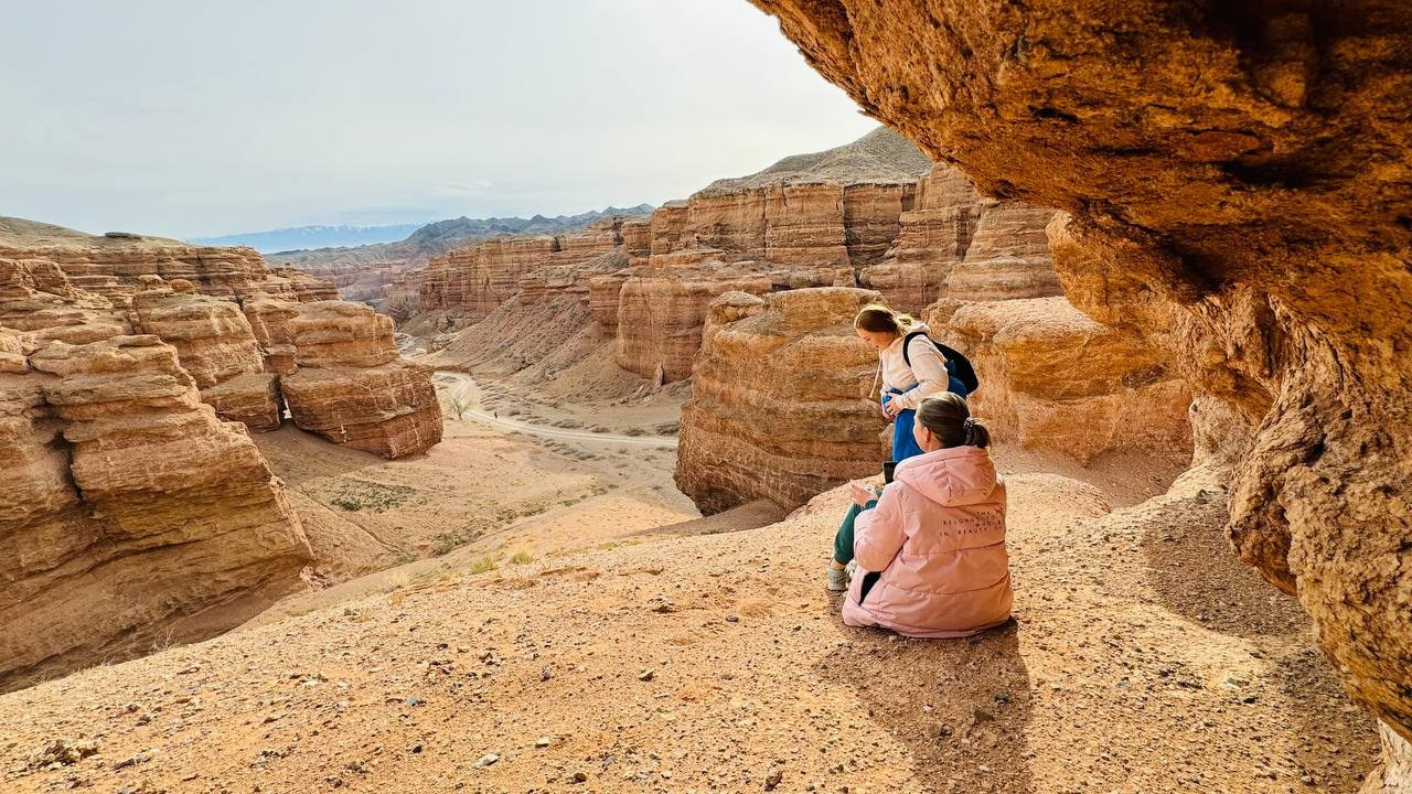 Melon Travel в Алматы: экскурсии и джип туры в Чарынский каньон, озера Каинды, Кольсай, Иссык, национальный парк Алтын Эмель