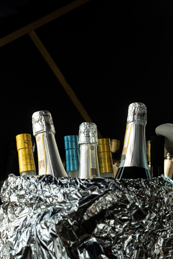 Свадебная фотосъемка в кабриолете в Москве. Жуков Илья свадебный фотограф в Москве