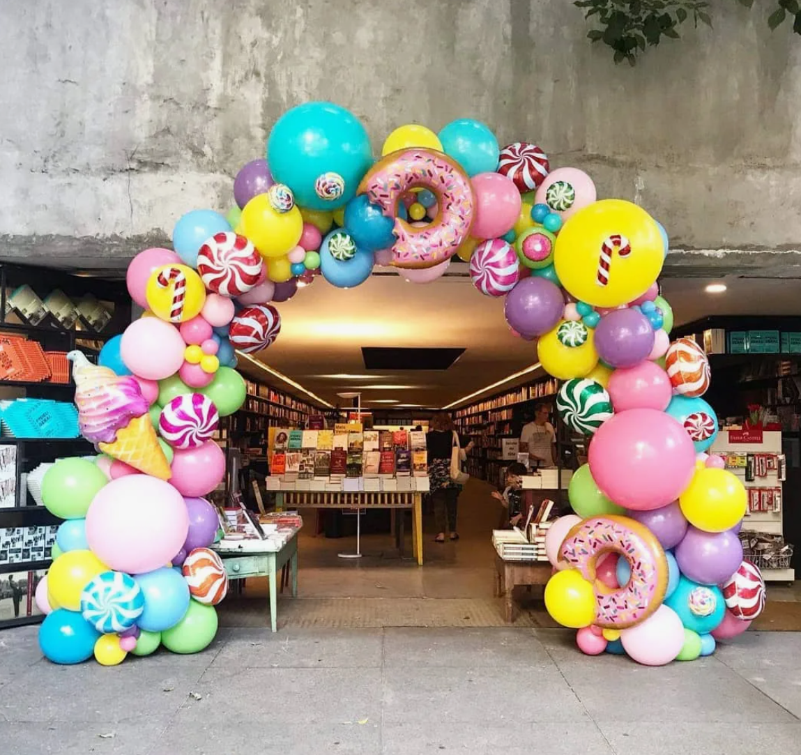 Baloni sa helijimom. Dekoracije balone. Dostava balone. Grad Novi Sad. Шары с гелием, фотозоны Нови Сад Белград. Balone i dekoracije od balona Novi Sad Beograd