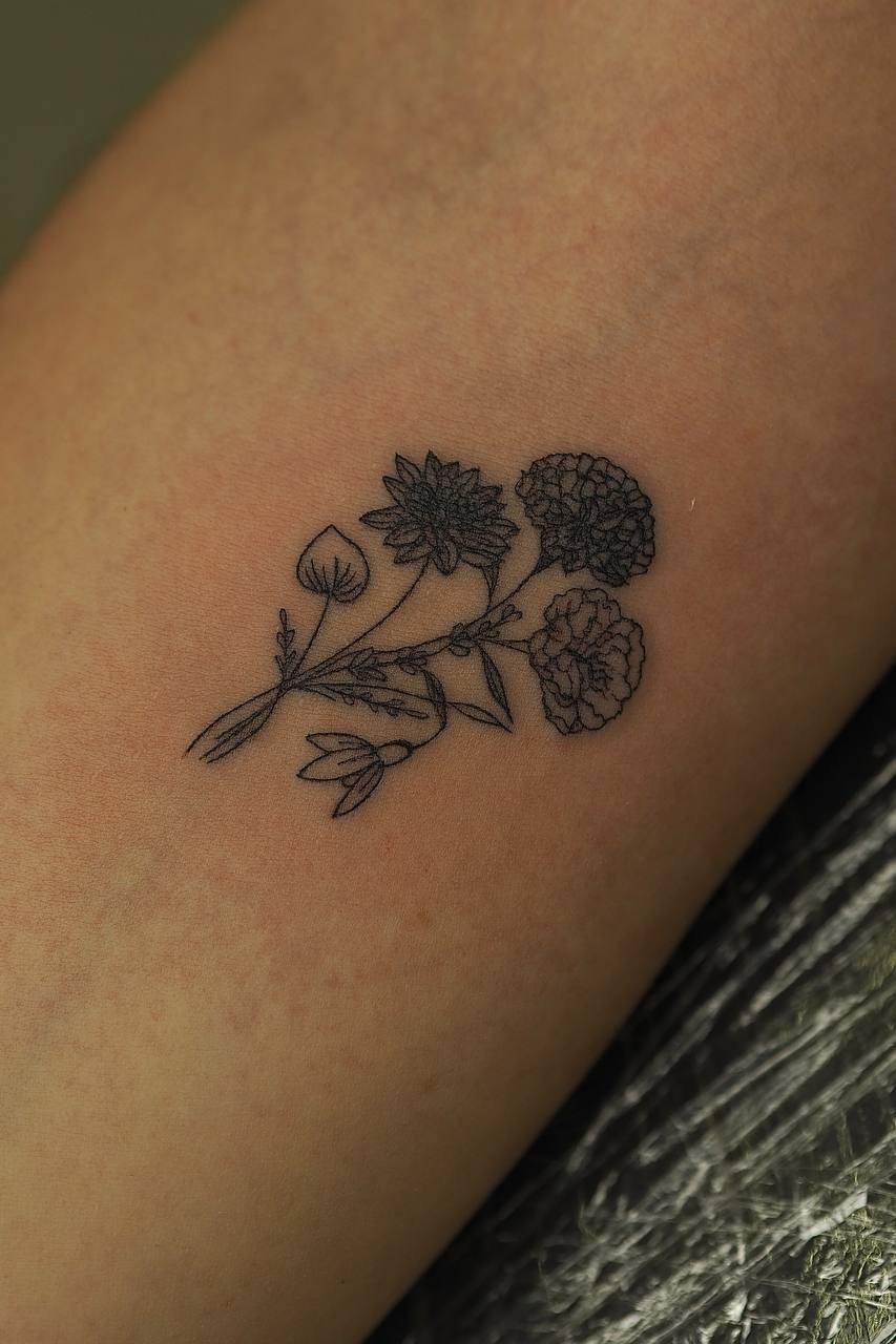 Мини тату. Женский фотограф и мини-тату мастер Москва Юлия Солодкина