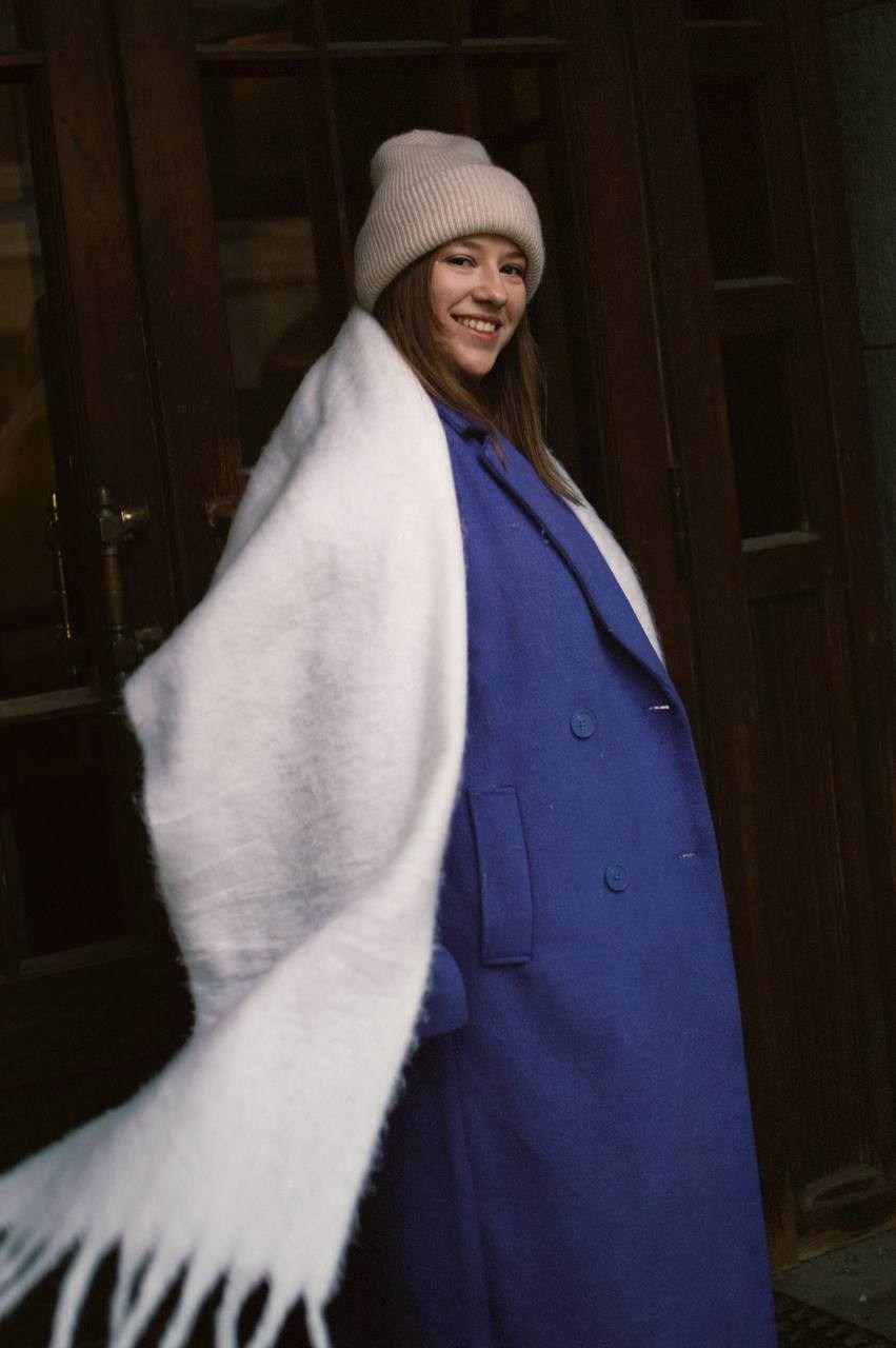 Фотосессия с еловыми ветками