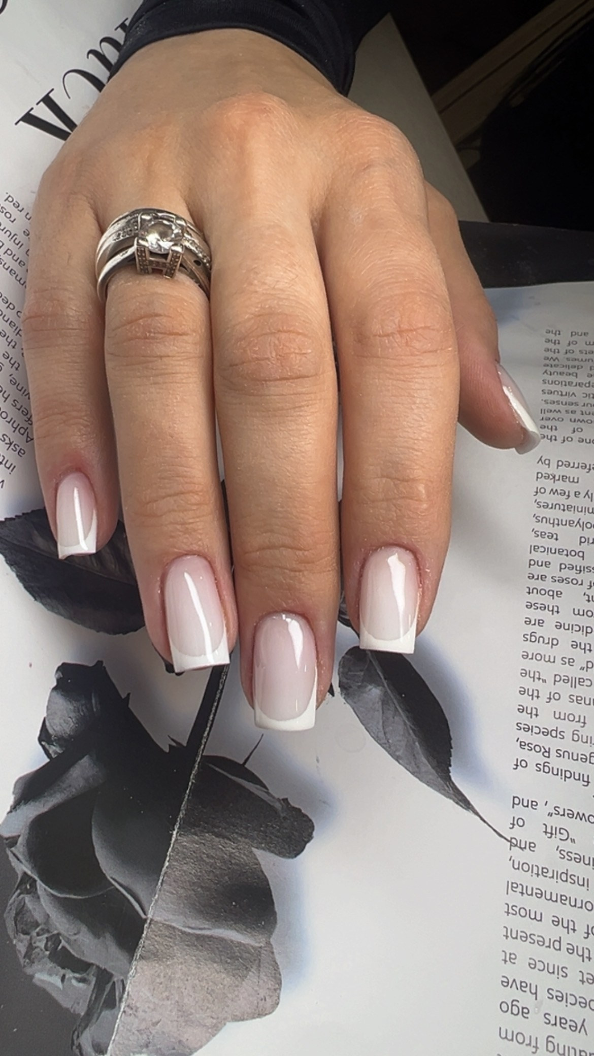 𝐋𝐎𝐑𝐀 𝐊𝐑𝐀𝐒𝐀 𝐍𝐀𝐈𝐋𝐒