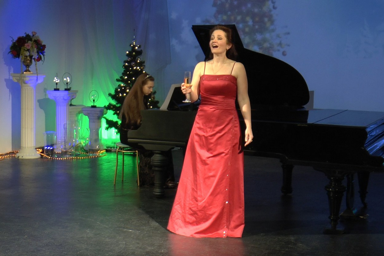 «Ах, этот вечер!» новогодний ужин-концерт за столиками. Дом Шрёдера