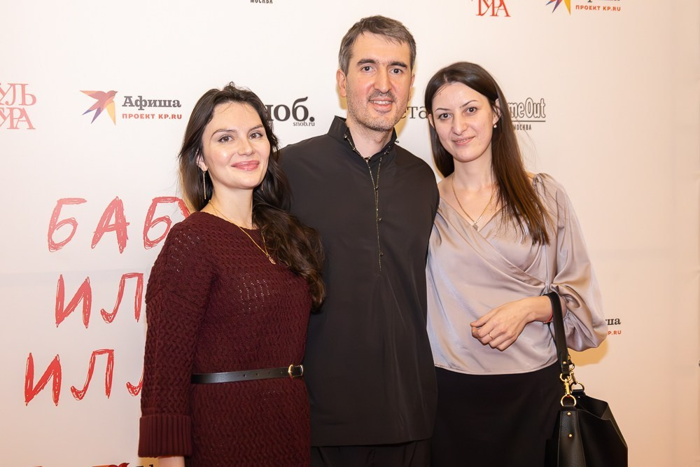 Репортаж с премьеры спектакля «Я, бабушка, Илико и Илларион» в Музыкальном театре «Градский Холл»