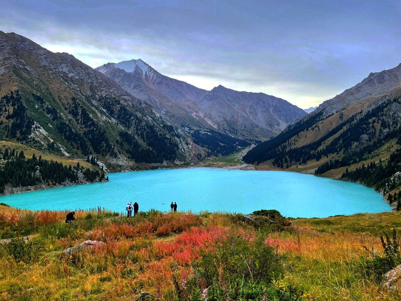 Melon Travel в Алматы: экскурсии и джип туры в Чарынский каньон, озера Каинды, Кольсай, Иссык, национальный парк Алтын Эмель