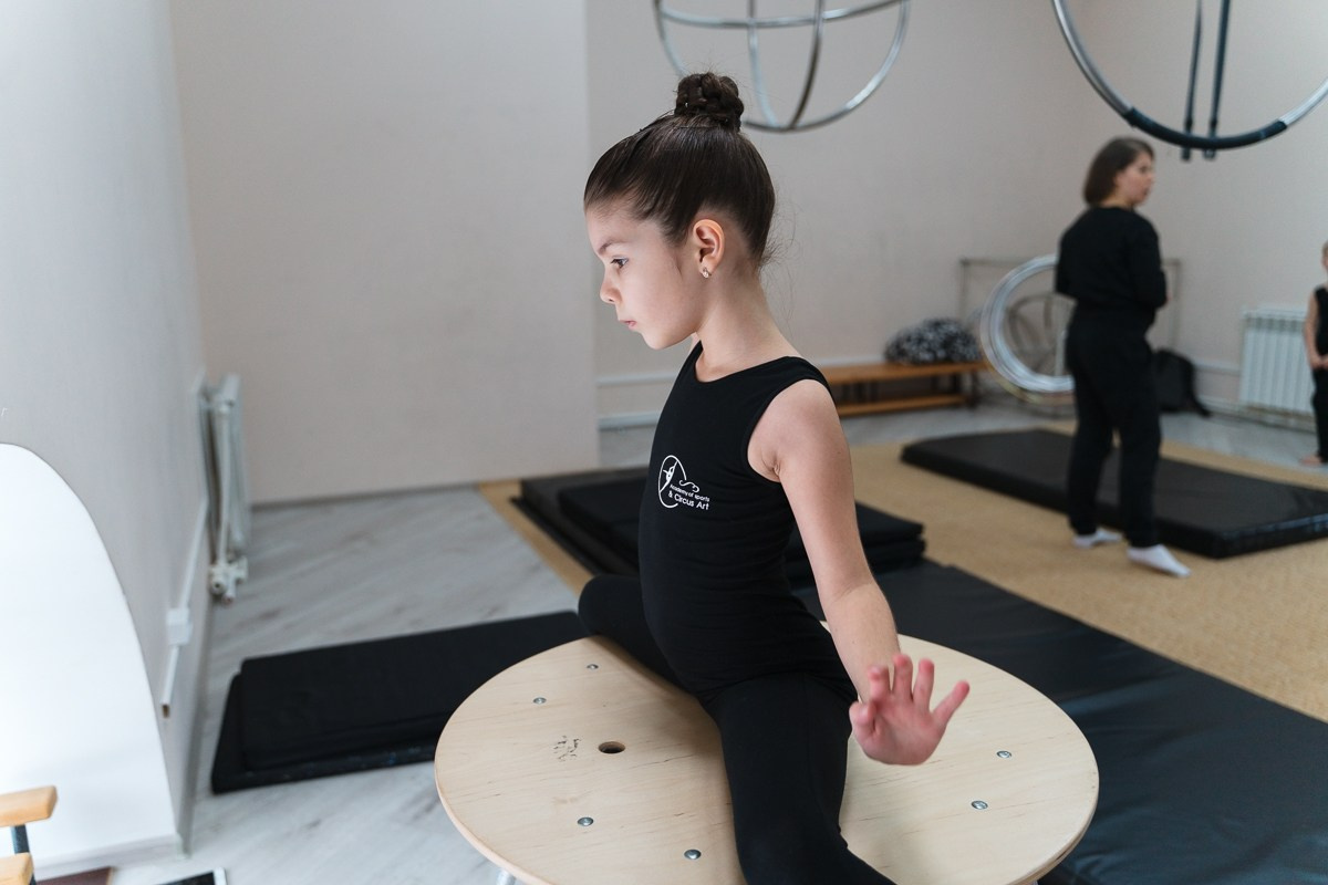 Тренировка в цирковой студии. Репортажный и семейный фотограф в Санкт-Петербурге Тарас Марченко