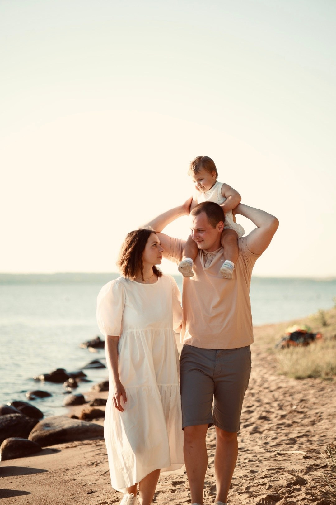 Семейная фотосессия на Минском море. Фотограф в Минске Анна Кучинская