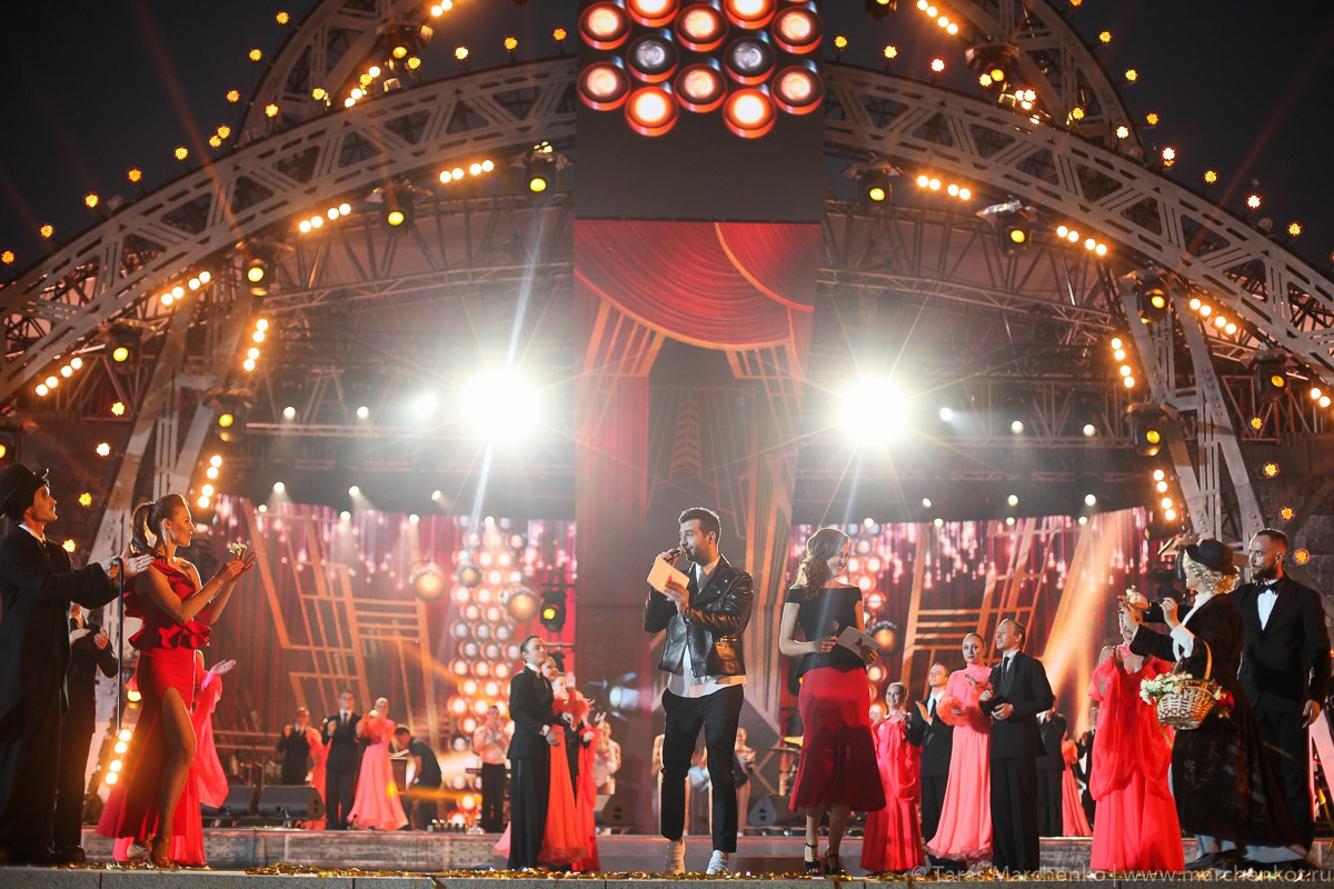 Алые Паруса. Репортажный и семейный фотограф в Санкт-Петербурге Тарас Марченко