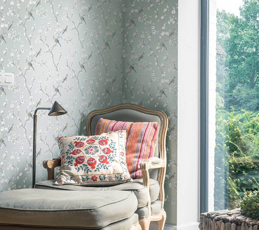 Обои Loymina Group Киров. L. Deco интерьерный салон. Краски/обои/лепной декор