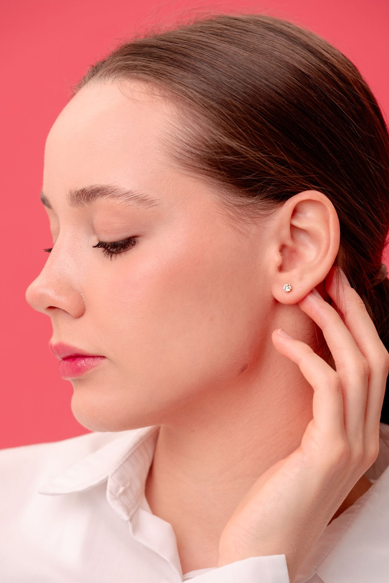 Съемка миниатюрных сережек в Петербурге. Фотосессия для маркетплейсов