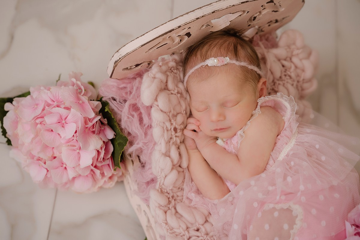 Фотограф новорожденных в Москве с выездом на дом