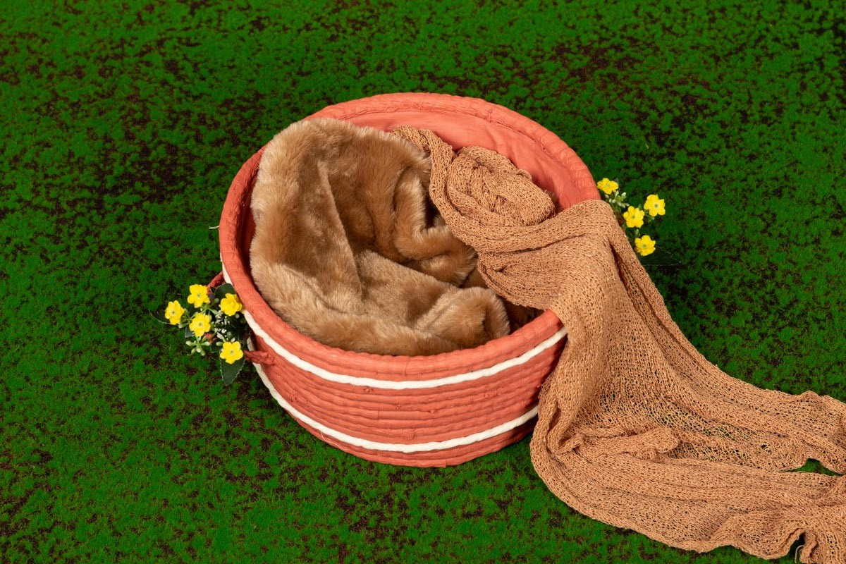 Реквизит для новорожденных и младенцев. Фотостудия Алматы. Семейная и детская фотостудия Family studio.Фотограф Алматы