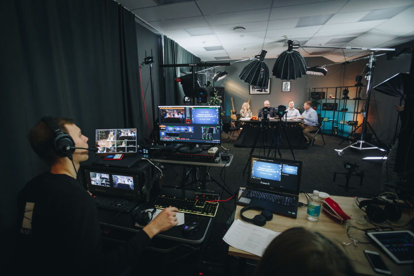 Презентация. Видеопродакшн NASTROE в России и на Шри-Ланке