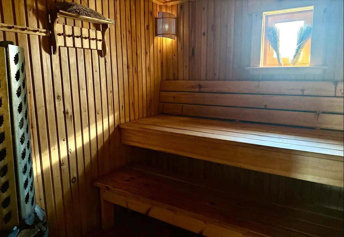 Аренда веранды, домов и банного комплекса в Якушево. Банкетный зал Веранда в Якушево у озера для свадеб, юбилеев, корпоративов. Официальный сайт