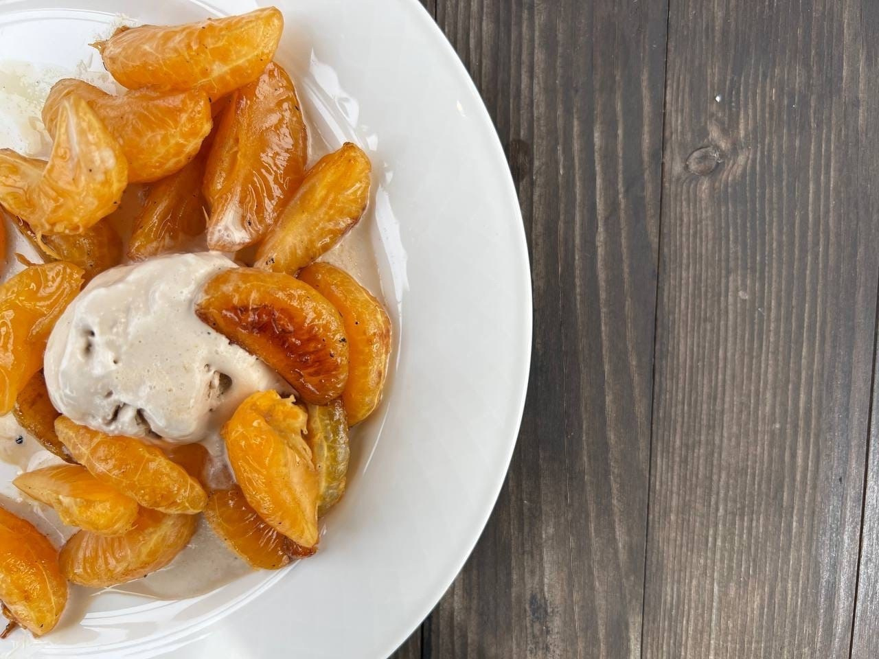 Мандарины фламбе с мороженым. Кейтеринг Royal Catering | По Москве и Московской области организуем р