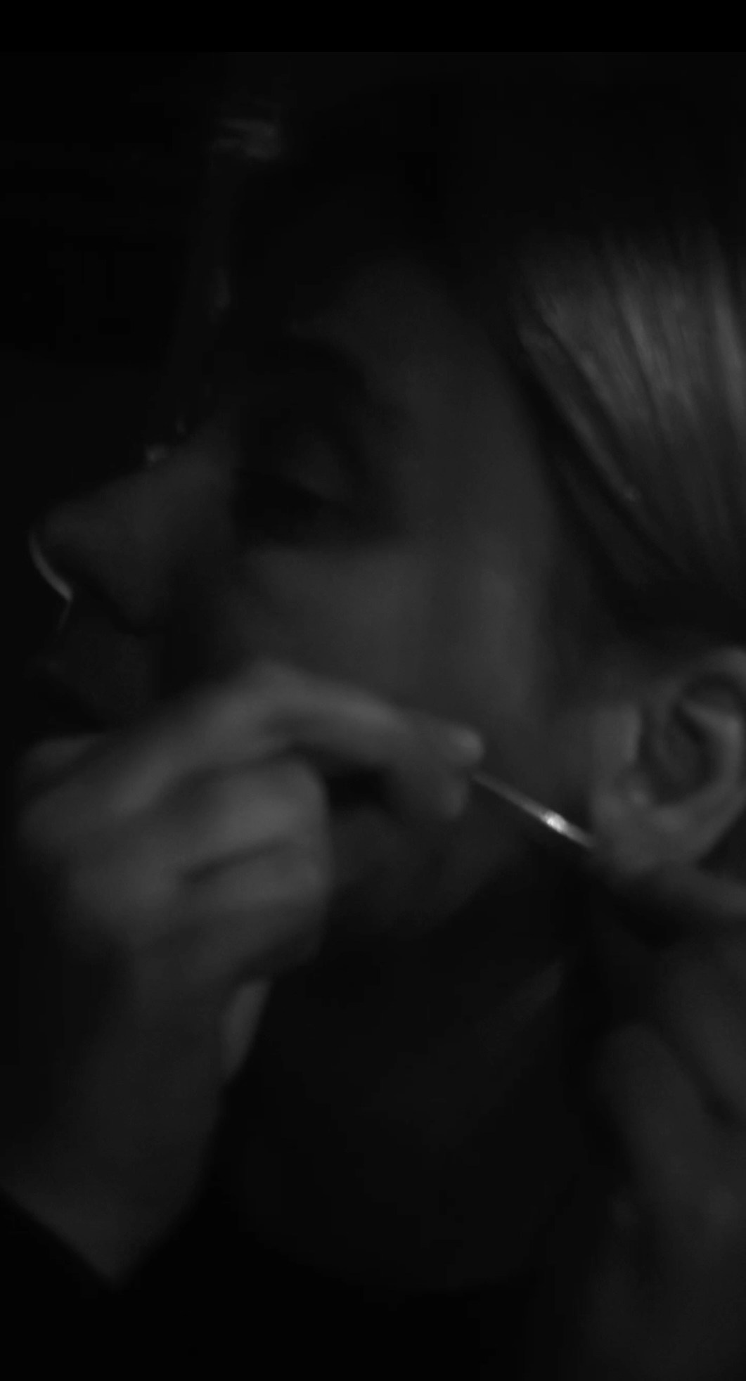 Нежные бабы. Что мне делать, чтобы земля оставалась на месте. Художественная группа «Нежные Бабы»