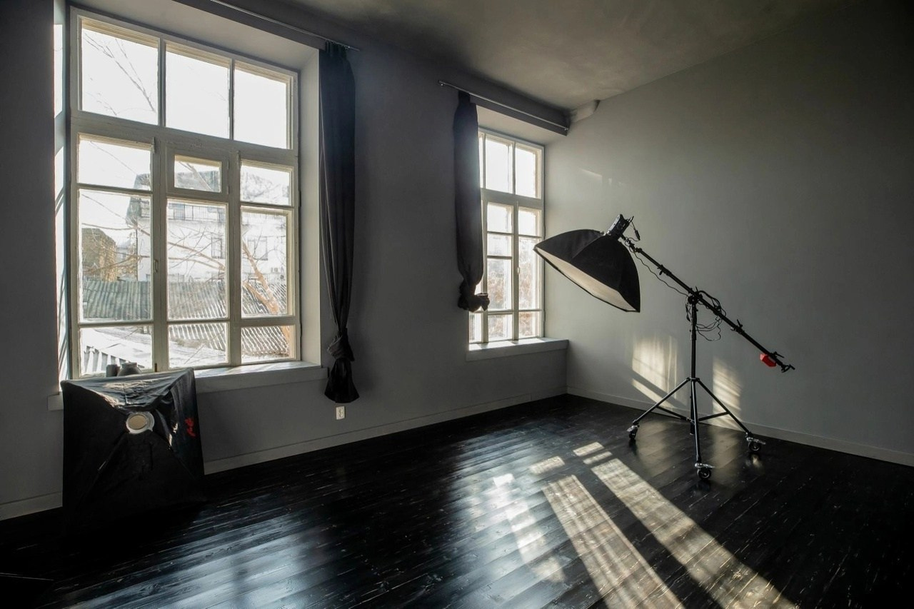 Лучшие Фотостудии Симферополя - топ-мета для сьемки в 2025. Профессиональная фотосъемка в Крыму. Натуральные эмоции и живые кадры. Забронируйте дату прямо сейчас!