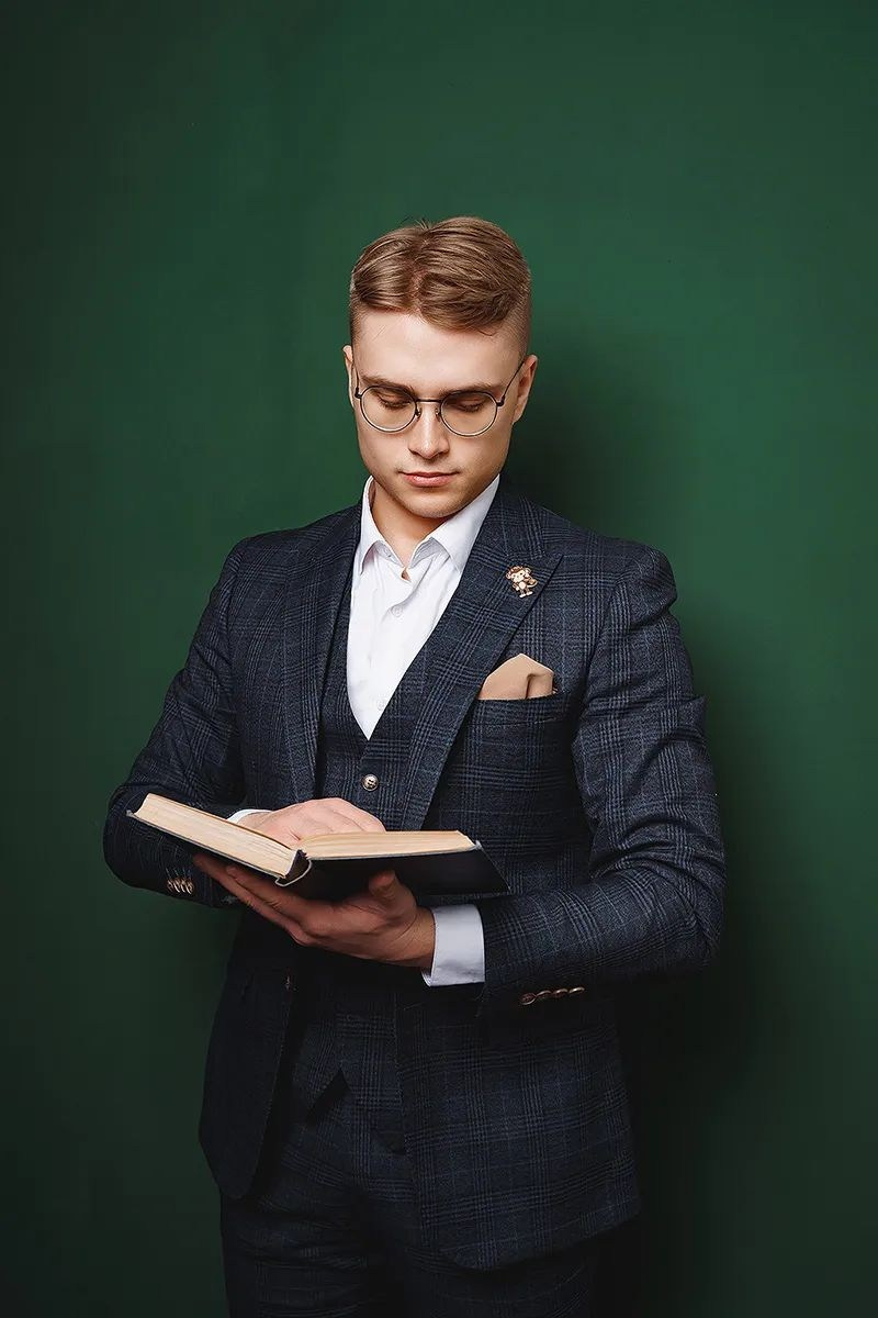 Контакты. GRAPHITE BOOK