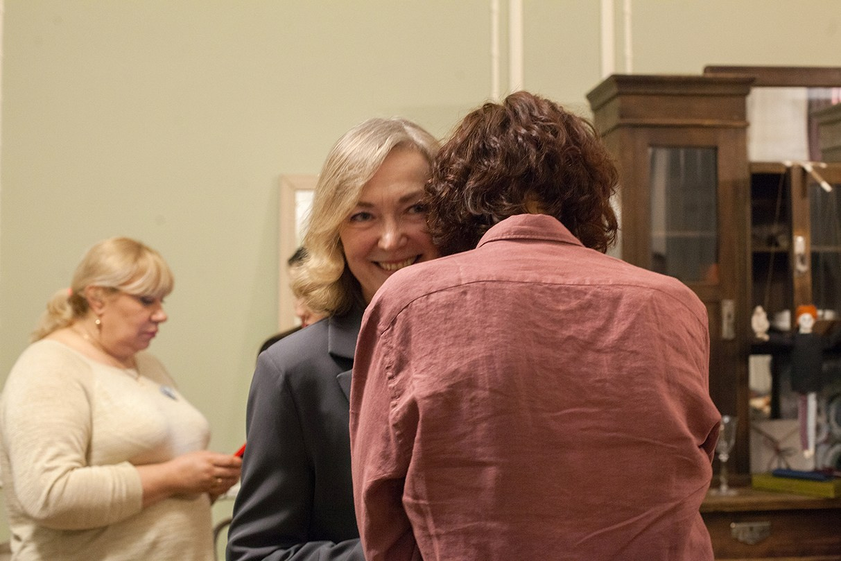 В Петербурге время чая. ФОТОГРАФ ЛИЛИЯ БИЧУРИНА