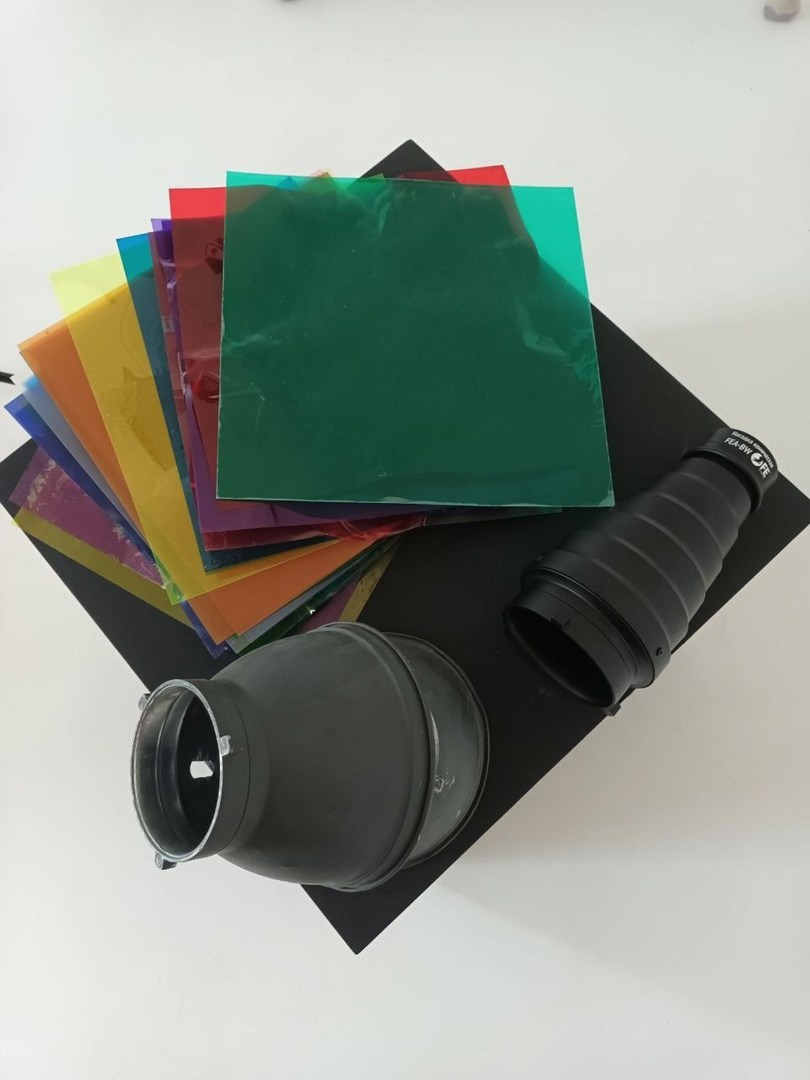 Фотостудии Севастополя. Лучшие фотостудии Севастополя. Фото интерьера фотостудий. Актуальные фото фотостудий Севастополя. Профессиональная фотосъемка в Крыму. Натуральные эмоции и живые кадры. Забронируйте дату прямо сейчас!