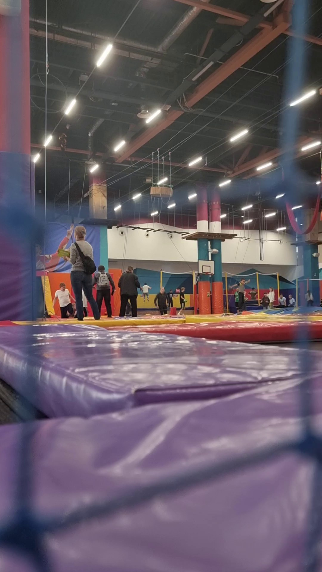 Фестиваль III «Георги Спорта» от НКО ШКОЛА ГЕРОЕВ, батутного центра «В НЕБО и галереи „Осторожно Хрупкое“». Декор для дома