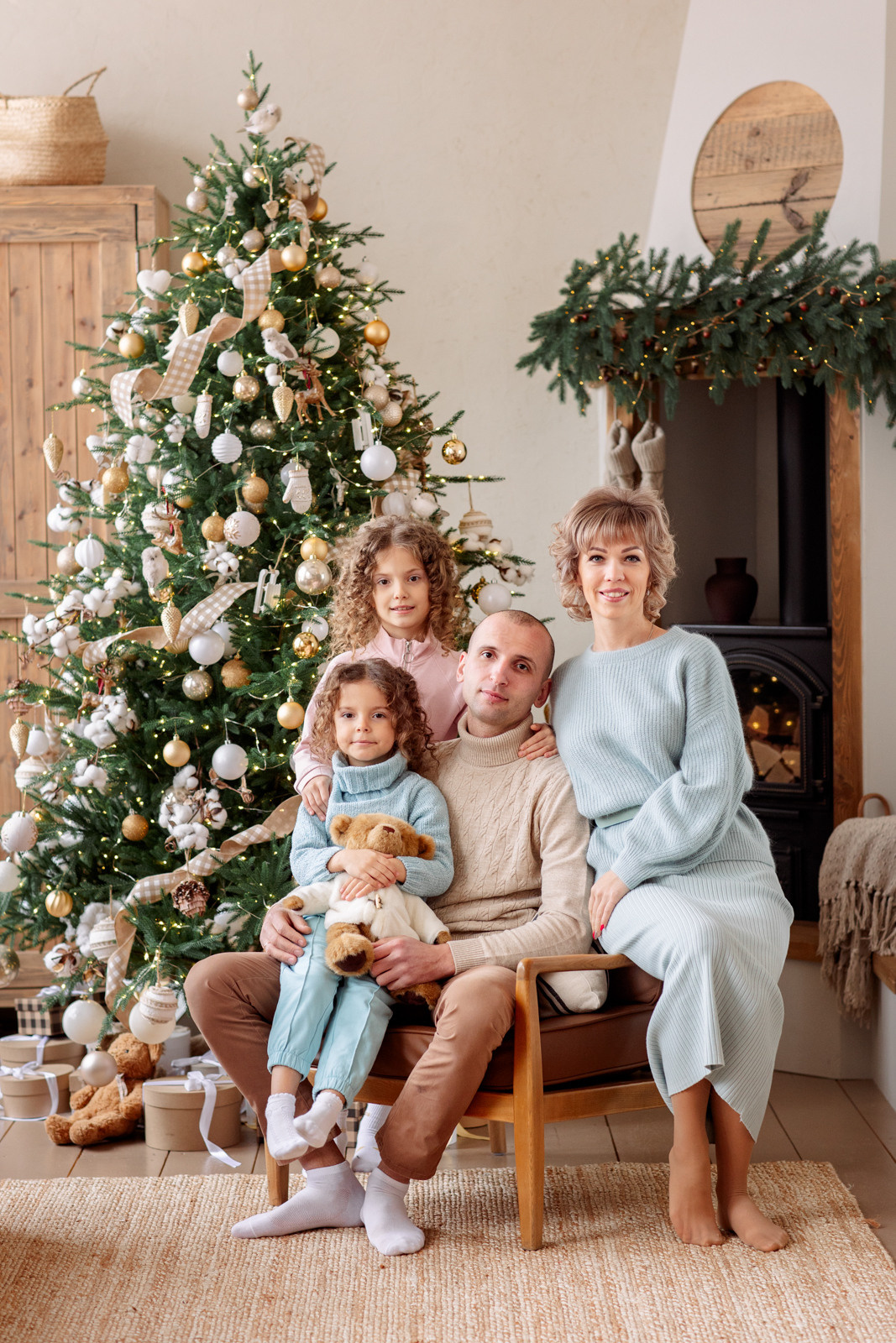 Новогодняя семейная фотосессия. Студия Мускат. Семейный и детский фотограф в Пензе Анна Михайлова