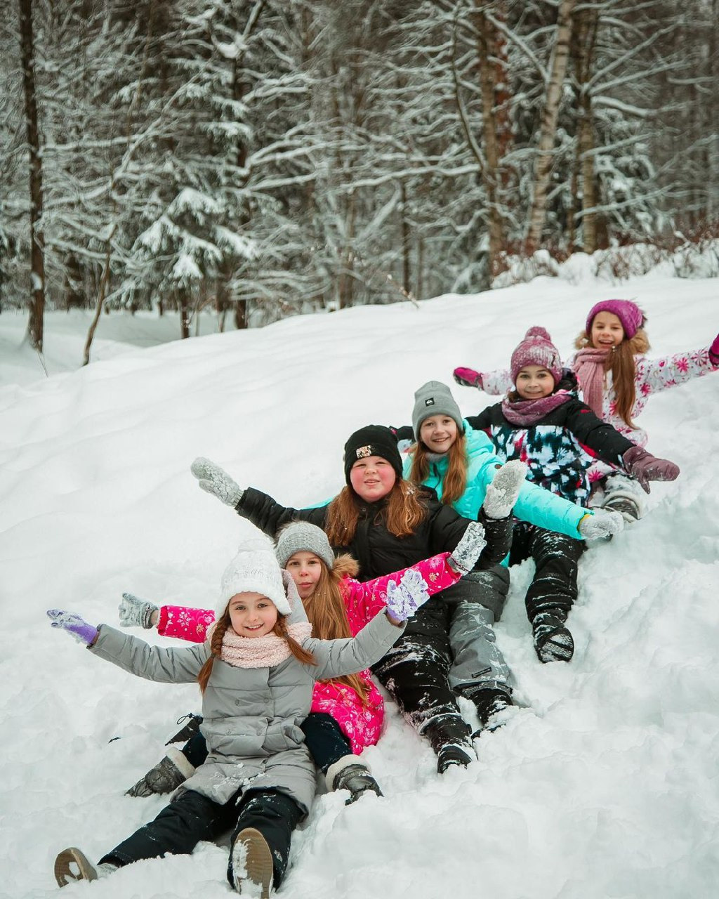 Цена на выпускные альбомы 4 класса. Выпускной альбом в Москве и Домодедово Вышка Школьный фотограф
