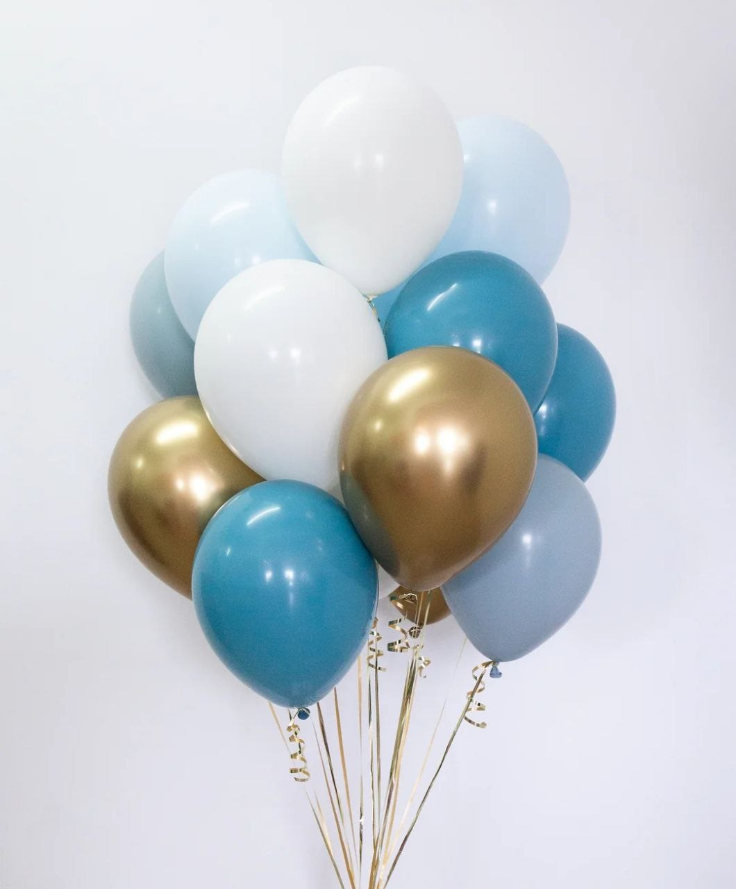 Balino prvi rodendan dostava balona Novi Sad dostava balonaBeograd. Шары с гелием, фотозоны Нови Сад Белград. Balone i dekoracije od balona Novi Sad Beograd