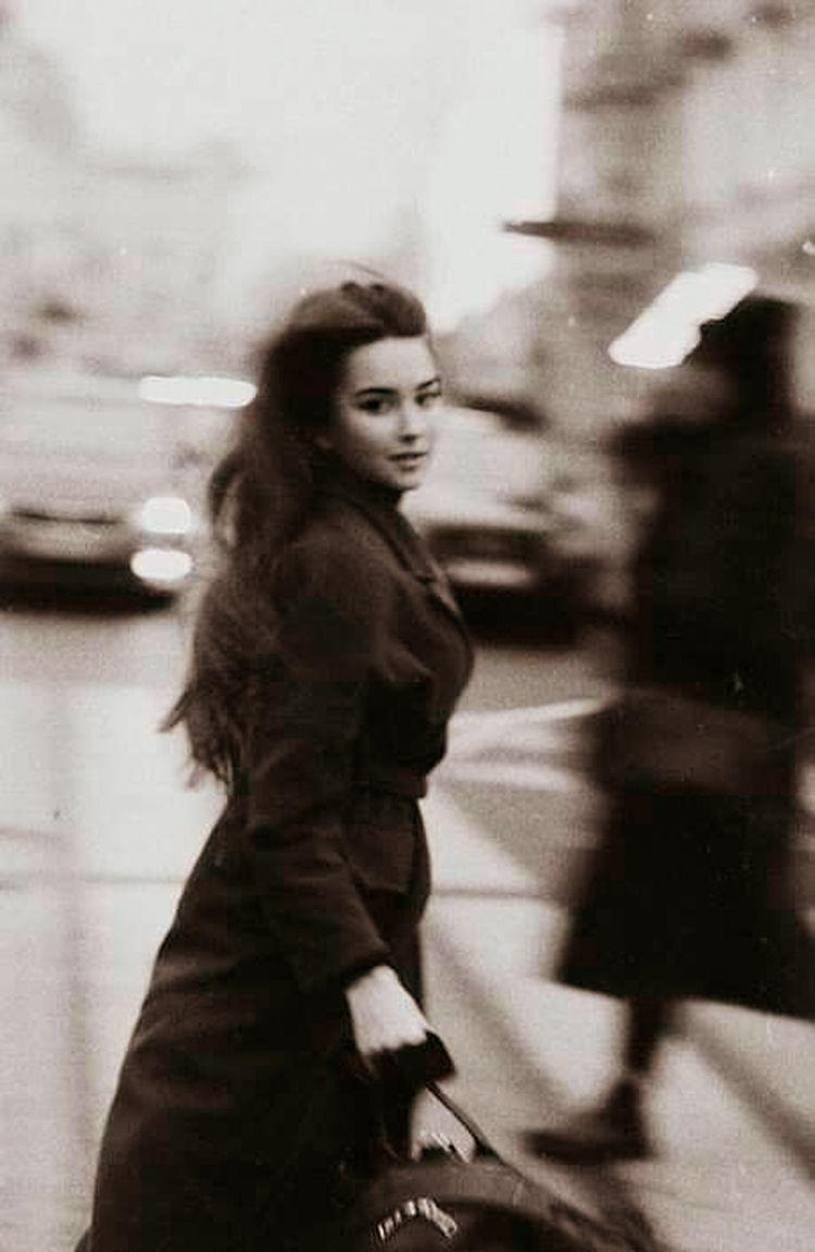 Референсы: прогулка — женский портрет. Креатор Ольга Яш