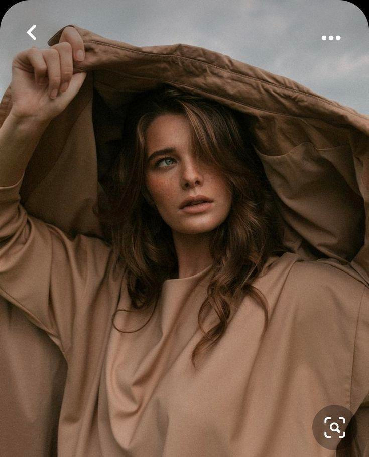 Референсы: прогулка — женский портрет. Креатор Ольга Яш